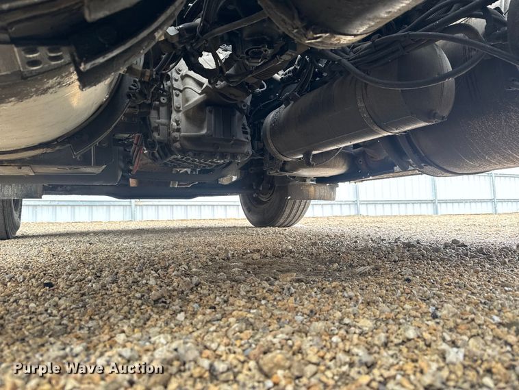 image for item YA2391 2016 Mack CXU613 semi truck