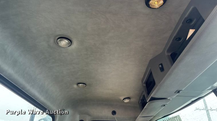 image for item YA2391 2016 Mack CXU613 semi truck