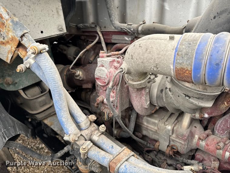 image for item YA2391 2016 Mack CXU613 semi truck