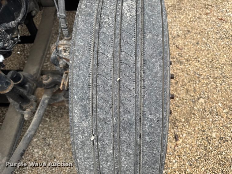 image for item YA2391 2016 Mack CXU613 semi truck