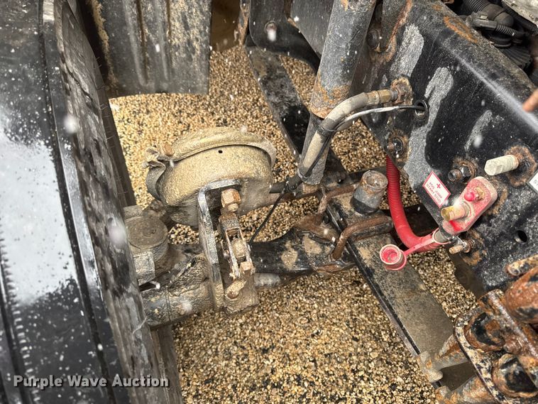 image for item YA2392 2017 Freightliner Cascadia 125 semi truck