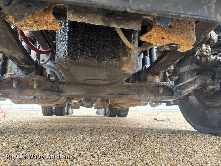 image for item YA2392 2017 Freightliner Cascadia 125 semi truck