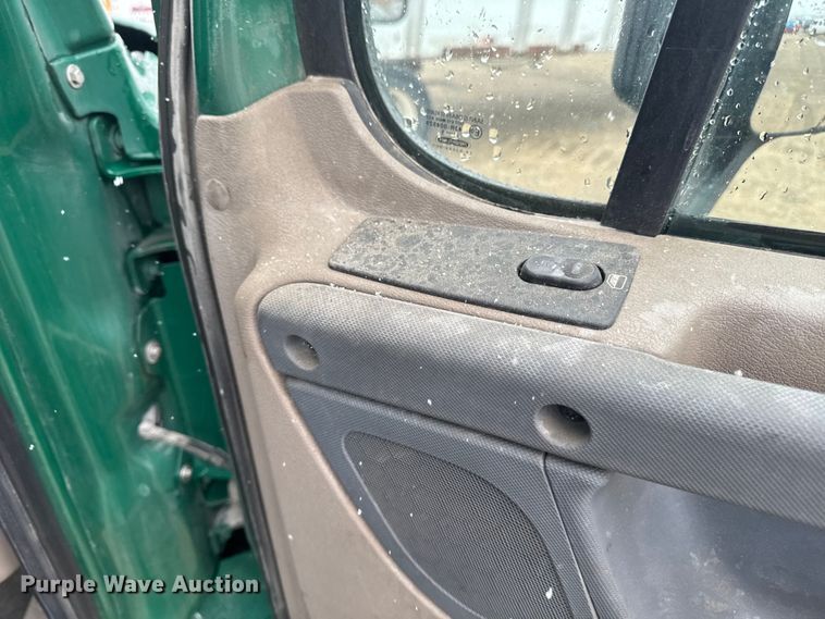 image for item YA2392 2017 Freightliner Cascadia 125 semi truck