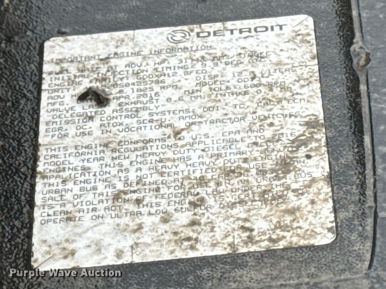 image for item YA2392 2017 Freightliner Cascadia 125 semi truck