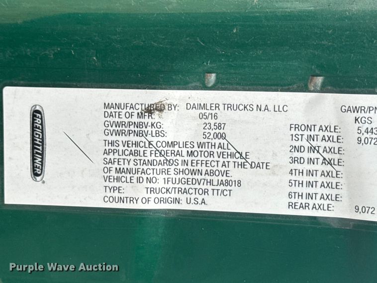 image for item YA2392 2017 Freightliner Cascadia 125 semi truck