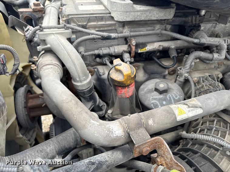 image for item YA2393 2017 Freightliner Cascadia 125 semi truck