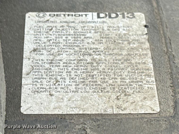 image for item YA2393 2017 Freightliner Cascadia 125 semi truck