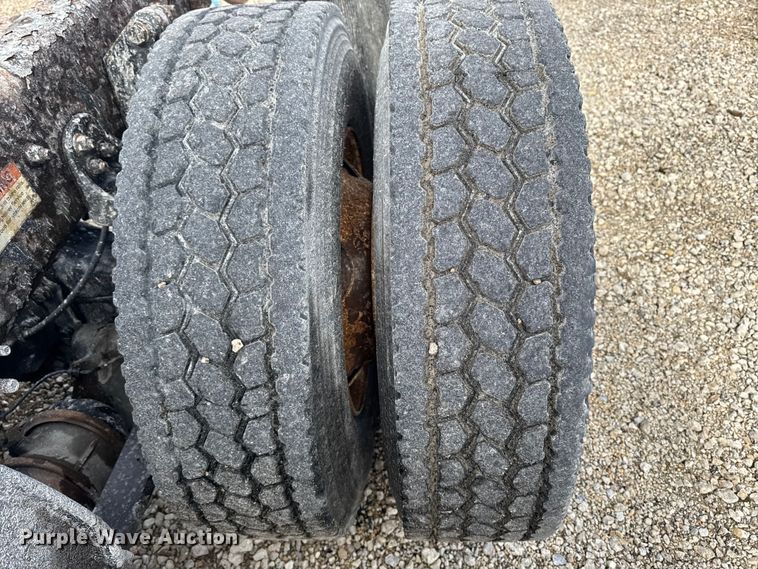 image for item YA2393 2017 Freightliner Cascadia 125 semi truck