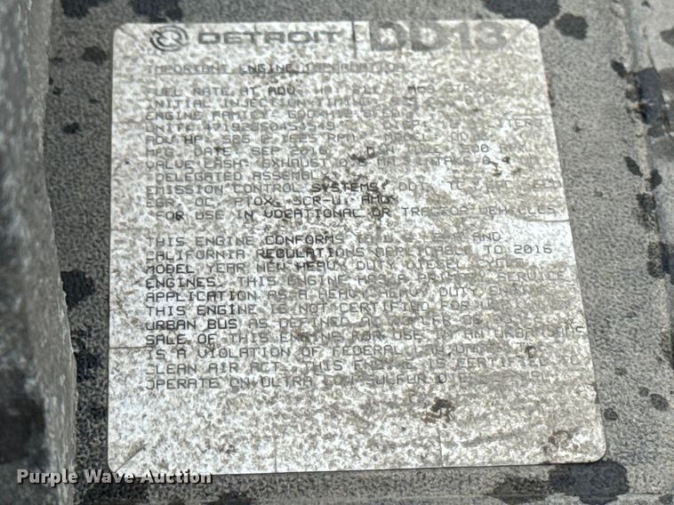 image for item YA2394 2017 Freightliner Cascadia 125 semi truck