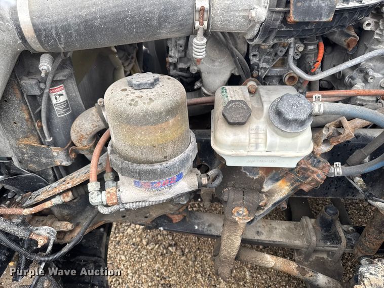 image for item YA2394 2017 Freightliner Cascadia 125 semi truck