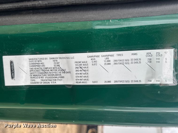 image for item YA2394 2017 Freightliner Cascadia 125 semi truck