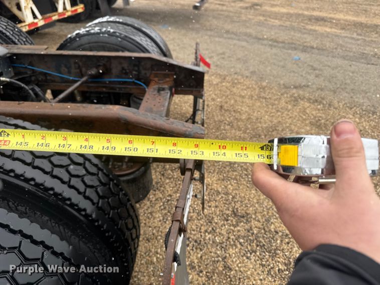 image for item YA2395 2017 Freightliner Cascadia 125 semi truck