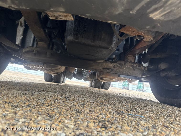 image for item YA2395 2017 Freightliner Cascadia 125 semi truck