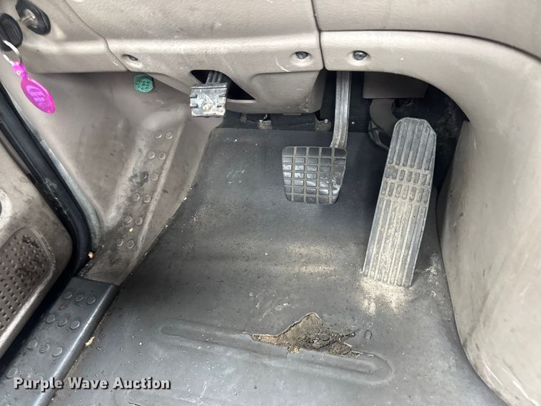 image for item YA2395 2017 Freightliner Cascadia 125 semi truck