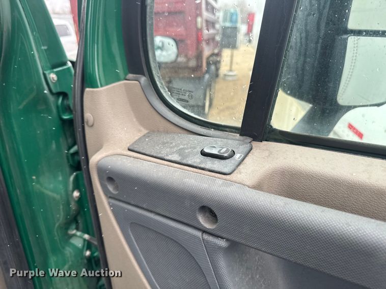 image for item YA2395 2017 Freightliner Cascadia 125 semi truck