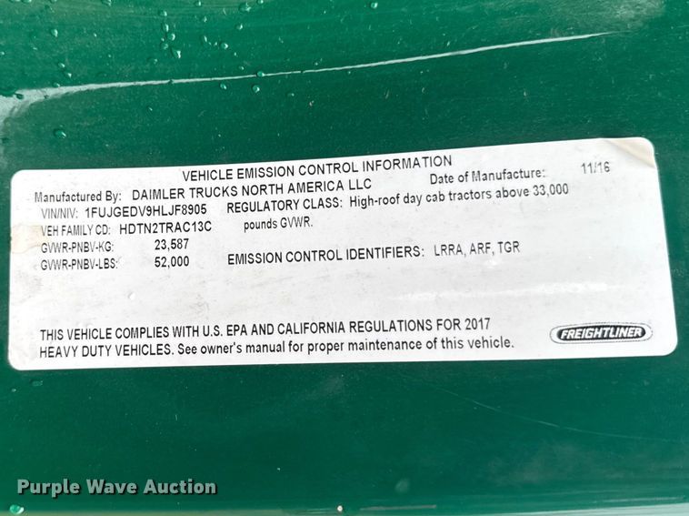 image for item YA2395 2017 Freightliner Cascadia 125 semi truck