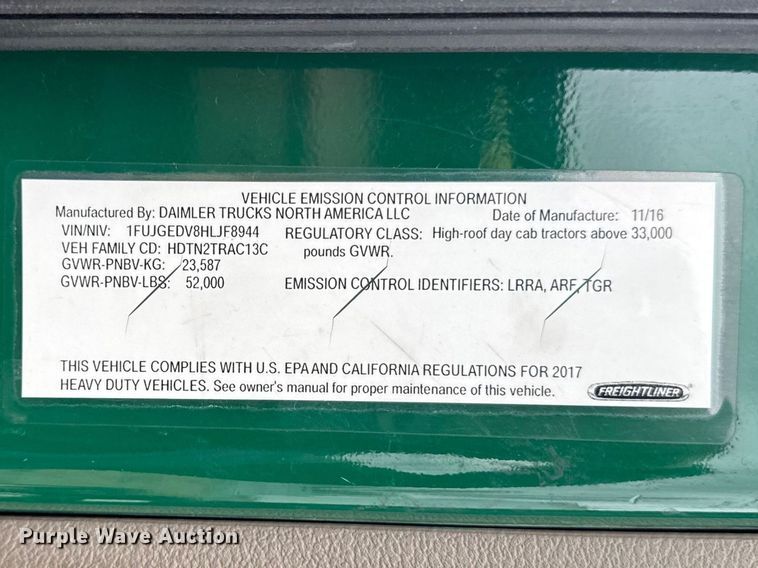 image for item YA2396 2017 Freightliner Cascadia 125 semi truck