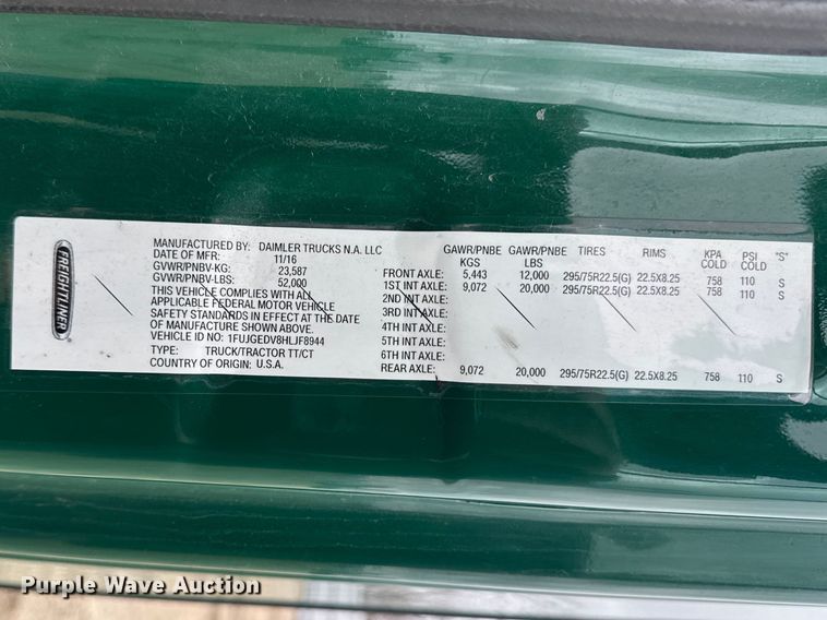 image for item YA2396 2017 Freightliner Cascadia 125 semi truck