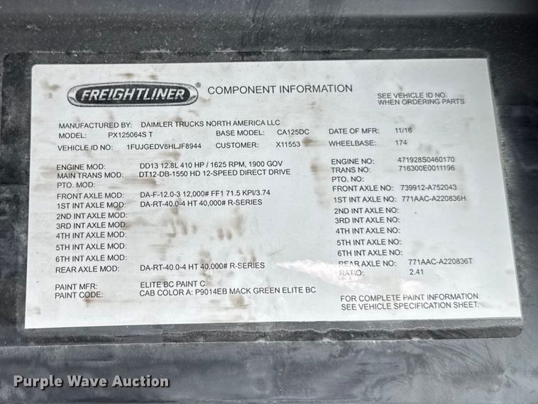 image for item YA2396 2017 Freightliner Cascadia 125 semi truck