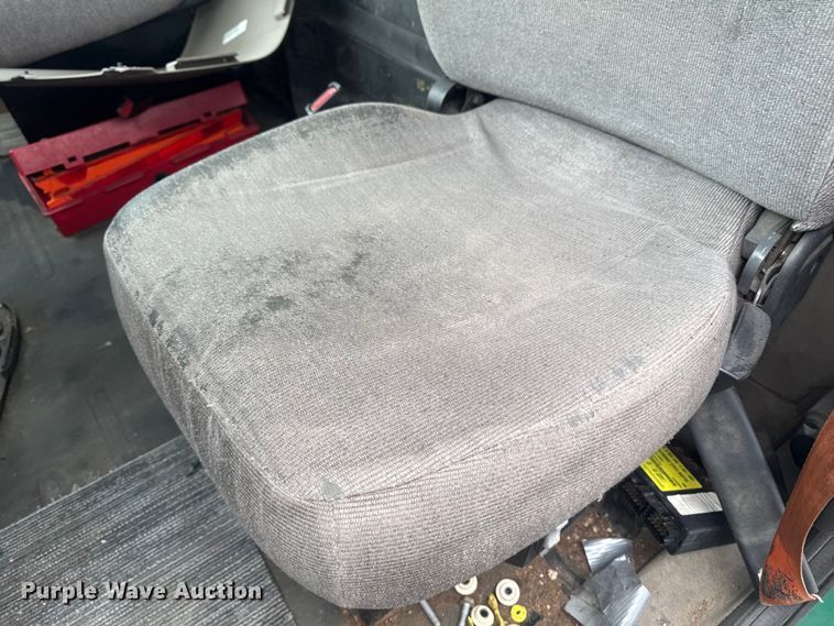 image for item YA2397 2017 Freightliner Cascadia 125 semi truck