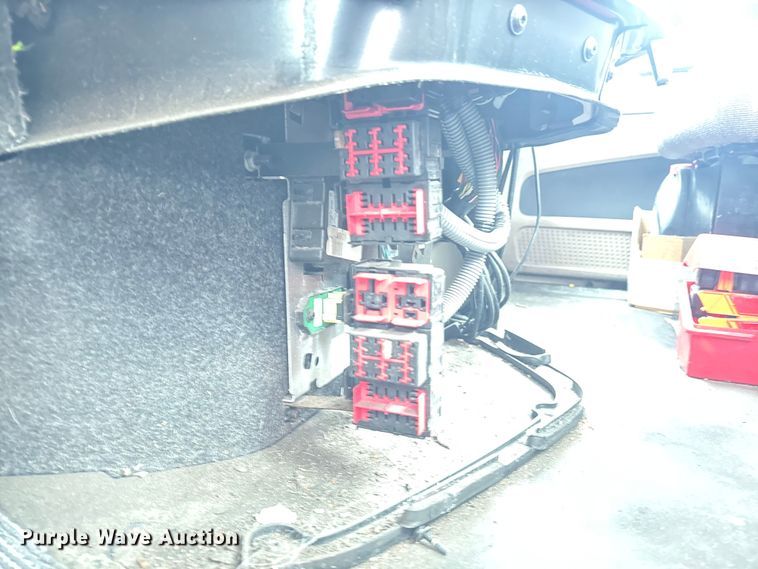 image for item YA2397 2017 Freightliner Cascadia 125 semi truck