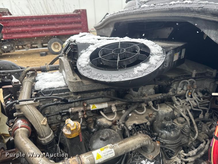 image for item YA2397 2017 Freightliner Cascadia 125 semi truck