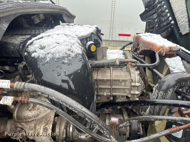 image for item YA2397 2017 Freightliner Cascadia 125 semi truck