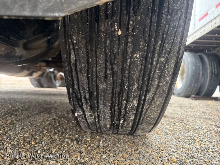 image for item YA2397 2017 Freightliner Cascadia 125 semi truck