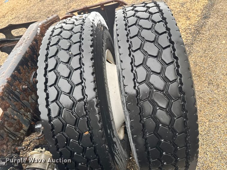 image for item YA2397 2017 Freightliner Cascadia 125 semi truck