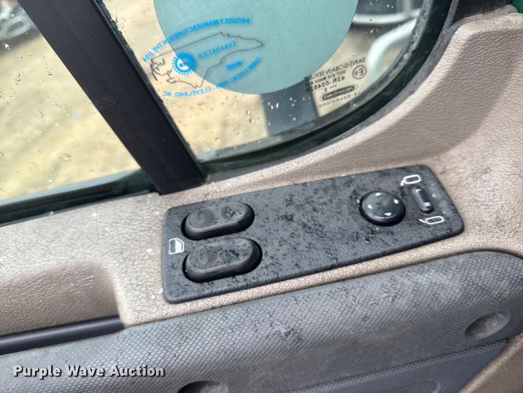 image for item YA2398 2017 Freightliner Cascadia 125 semi truck