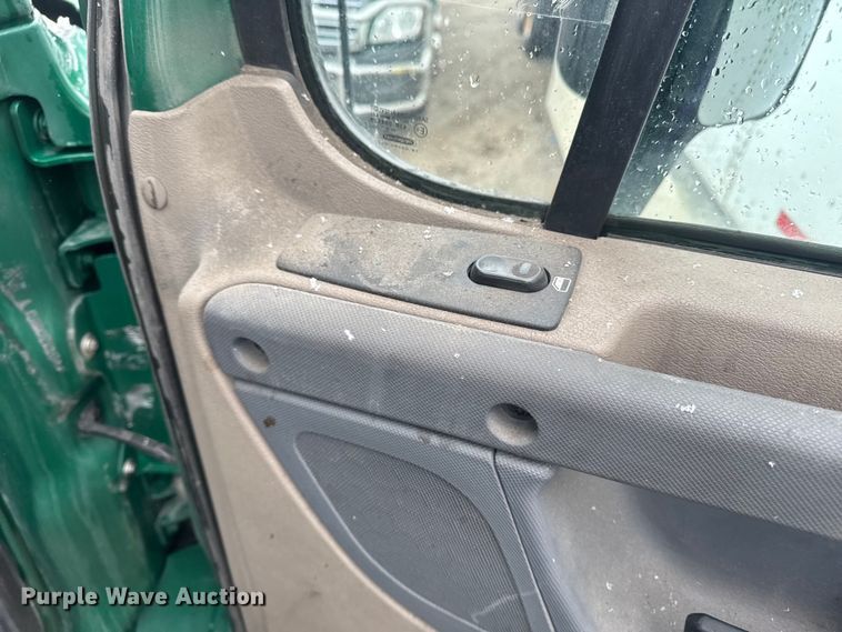 image for item YA2398 2017 Freightliner Cascadia 125 semi truck