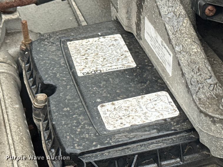 image for item YA2398 2017 Freightliner Cascadia 125 semi truck