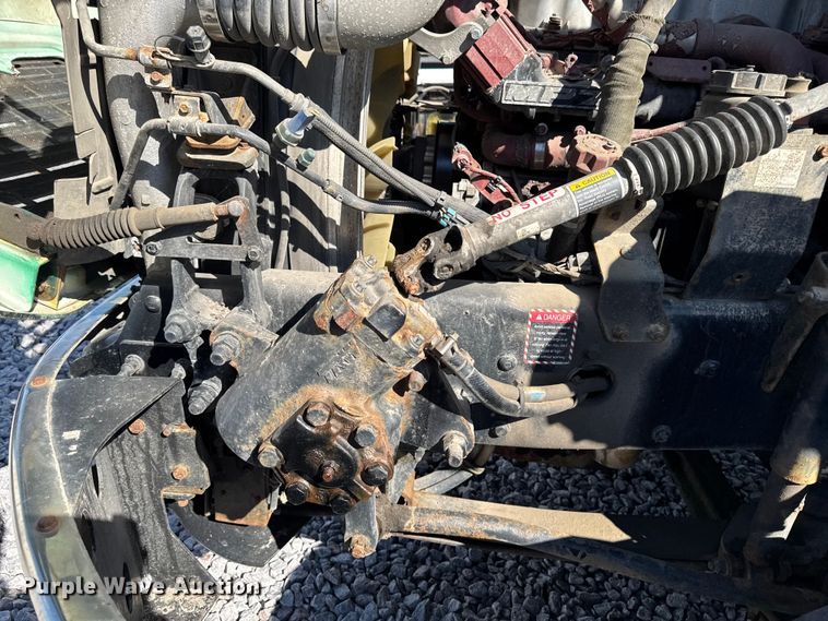 image for item YA2399 2016 Mack CXU semi truck