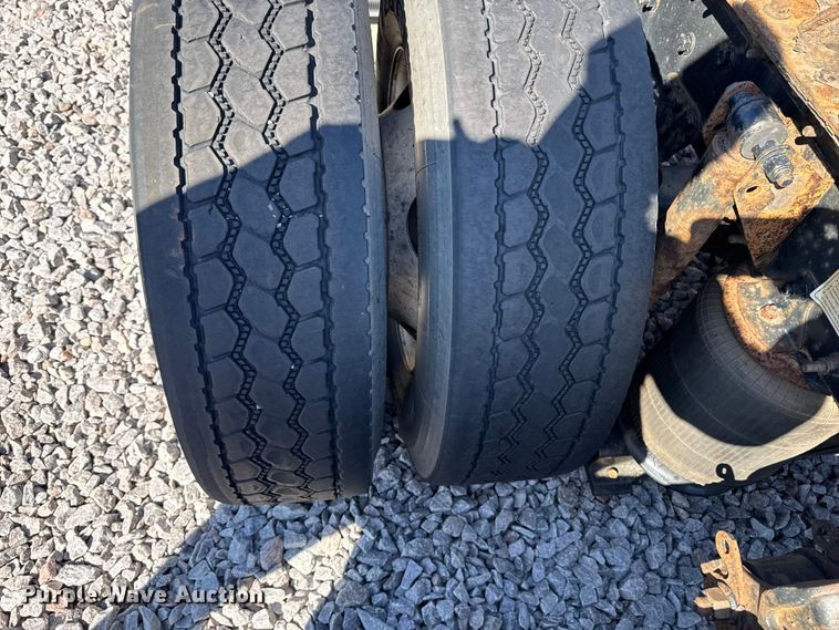 image for item YA2399 2016 Mack CXU semi truck