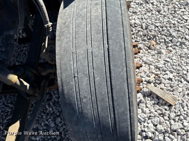 image for item YA2399 2016 Mack CXU semi truck