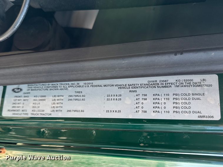 image for item YA2399 2016 Mack CXU semi truck