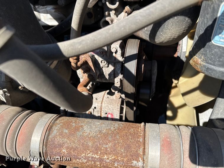 image for item YA2411 2017 Freightliner Cascadia 125 semi truck