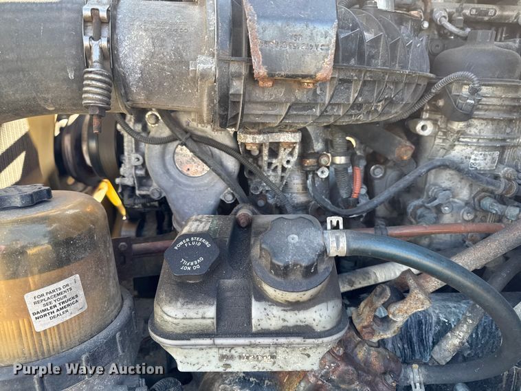 image for item YA2411 2017 Freightliner Cascadia 125 semi truck