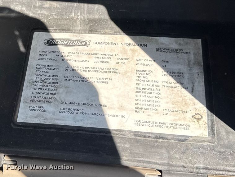 image for item YA2411 2017 Freightliner Cascadia 125 semi truck