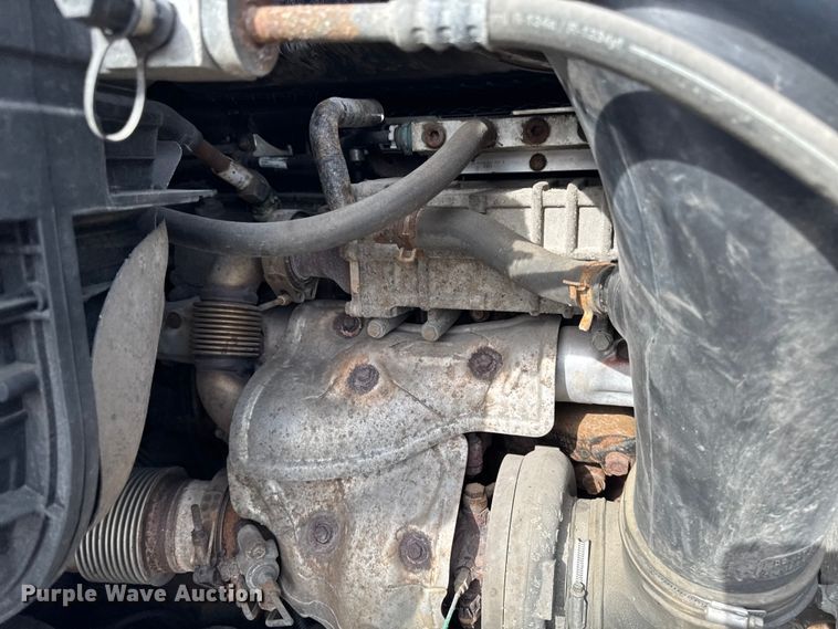 image for item YA2412 2017 Freightliner Cascadia 125 semi truck