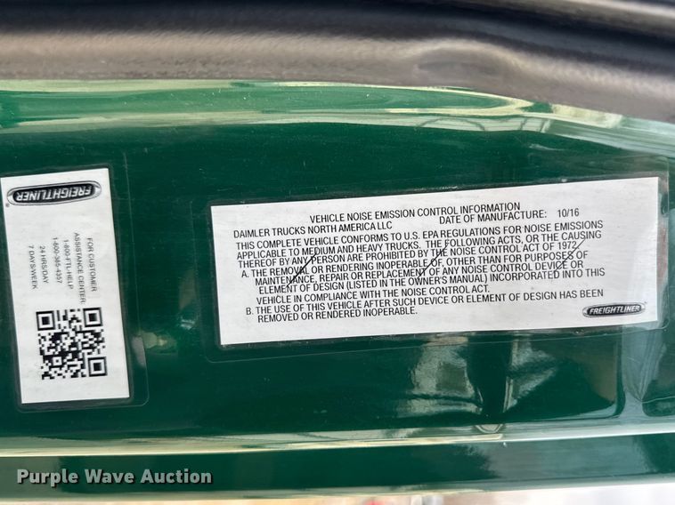 image for item YA2412 2017 Freightliner Cascadia 125 semi truck