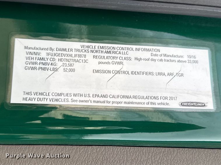 image for item YA2412 2017 Freightliner Cascadia 125 semi truck