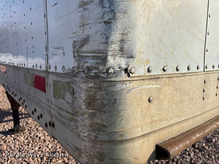 image for item YA2447 2004 Great Dane dry van trailer