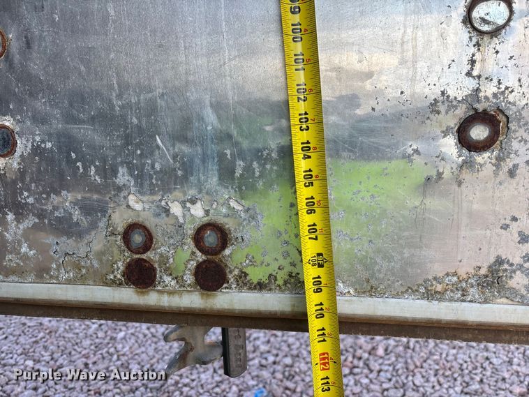 image for item YA2447 2004 Great Dane dry van trailer