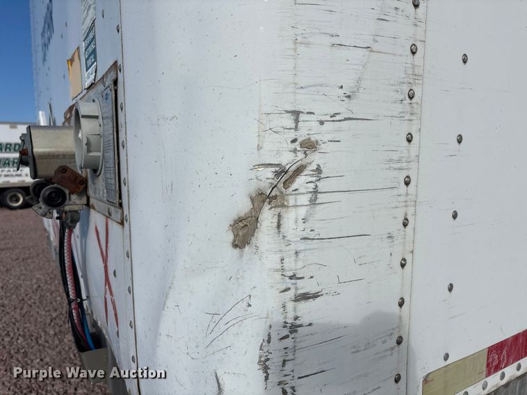 image for item YA2448 2005 Strick dry van trailer