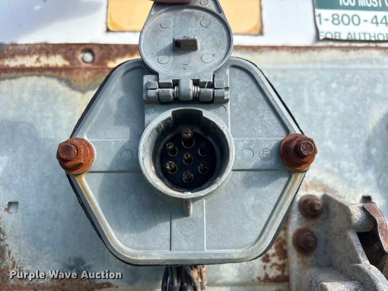 image for item YA2448 2005 Strick dry van trailer