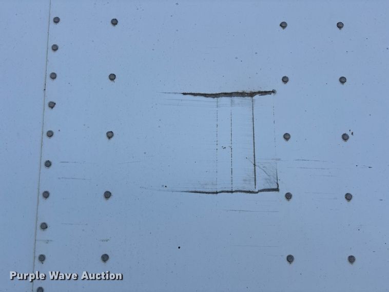 image for item YA2448 2005 Strick dry van trailer