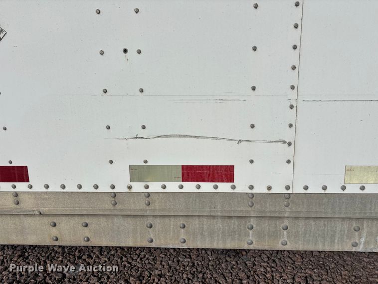 image for item YA2448 2005 Strick dry van trailer