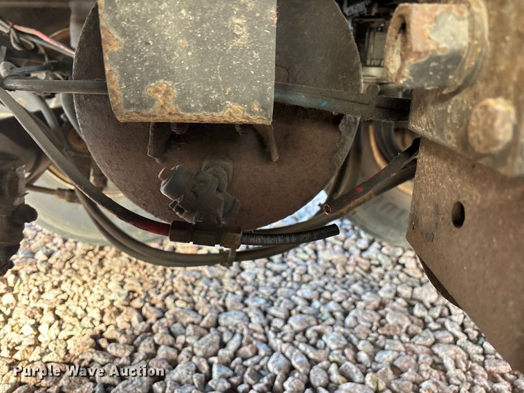 image for item YA2448 2005 Strick dry van trailer