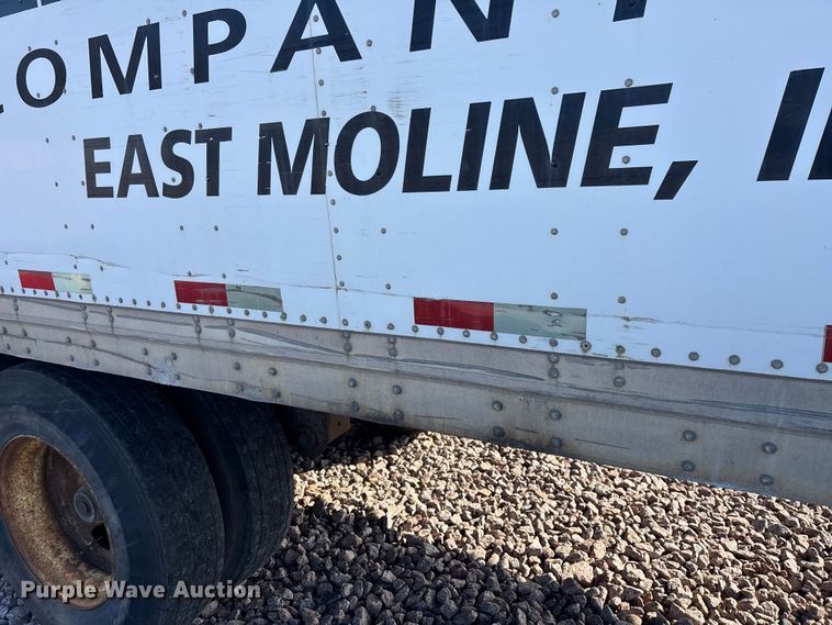 image for item YA2450 2006 Strick dry van trailer